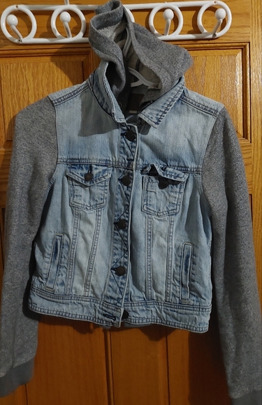 Jean jacket with sleeves light blue grey sleeves/hood size s/p - Picture 1 of 4